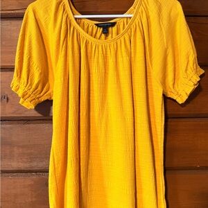 Banana Republic Women's Yellow Short Sleeve Peasant Top